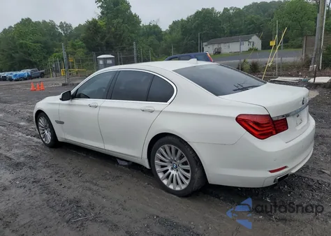 2012 BMW 750 I z USA, uszkodzony, nr VIN WBAKA8C51CCY37495